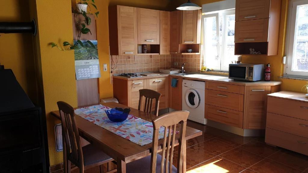 Apartments Roses Dobrinj Εξωτερικό φωτογραφία
