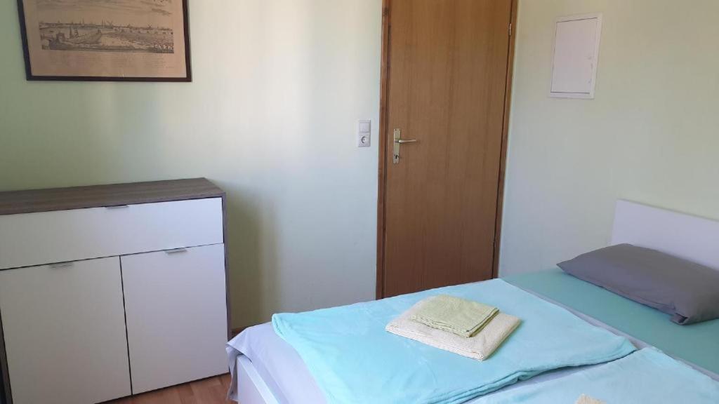 Apartments Roses Dobrinj Εξωτερικό φωτογραφία