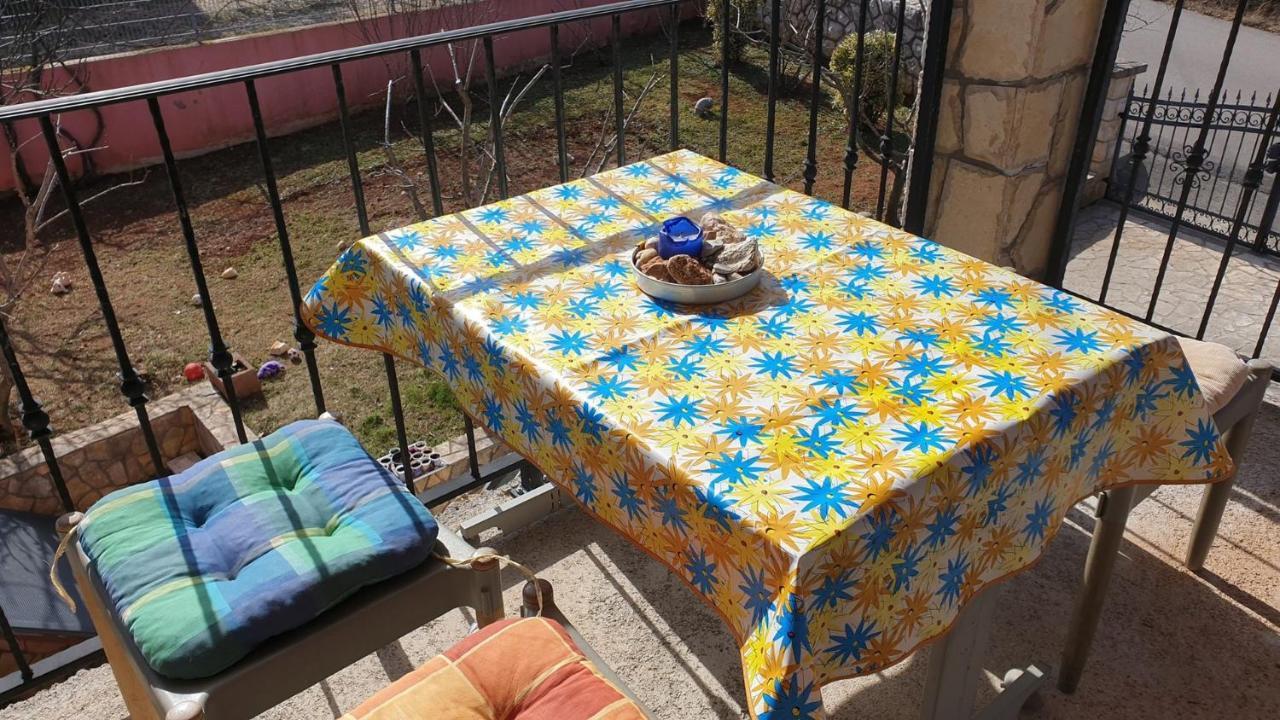 Apartments Roses Dobrinj Εξωτερικό φωτογραφία