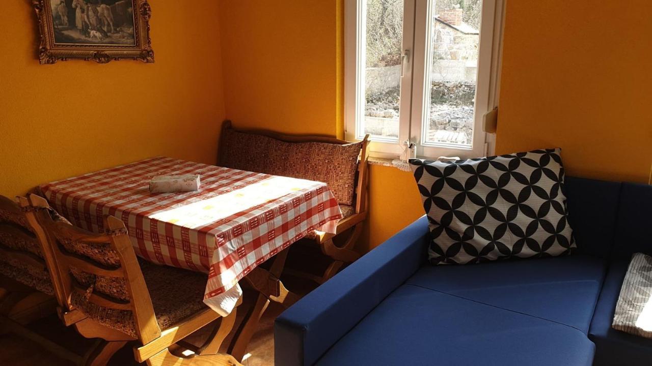 Apartments Roses Dobrinj Εξωτερικό φωτογραφία
