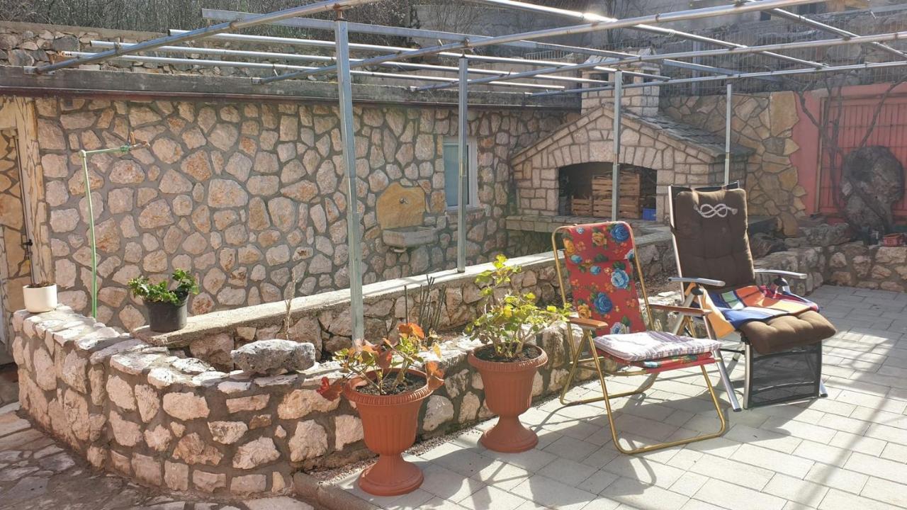 Apartments Roses Dobrinj Εξωτερικό φωτογραφία